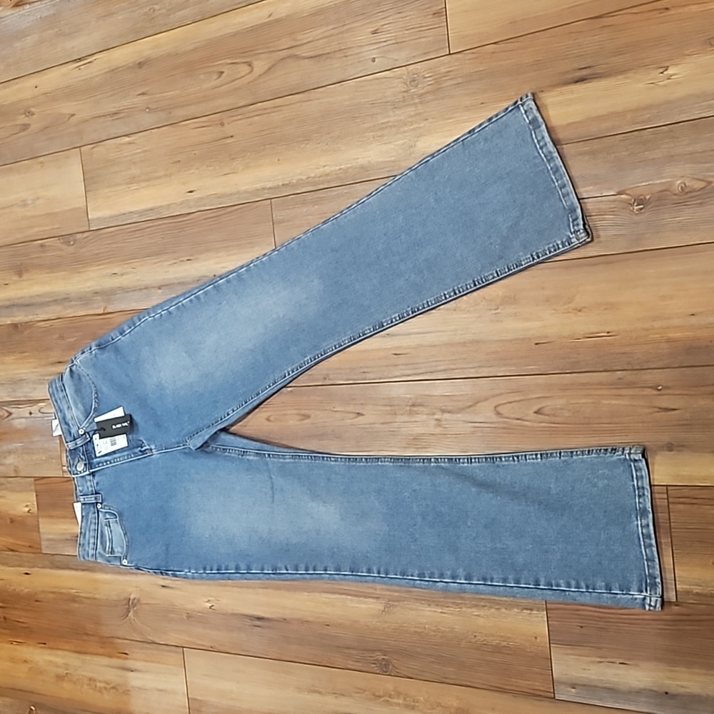 🆕 Black Tape high rise jeans